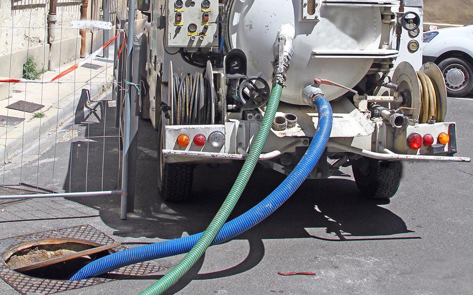 camion assainissement Dampmart